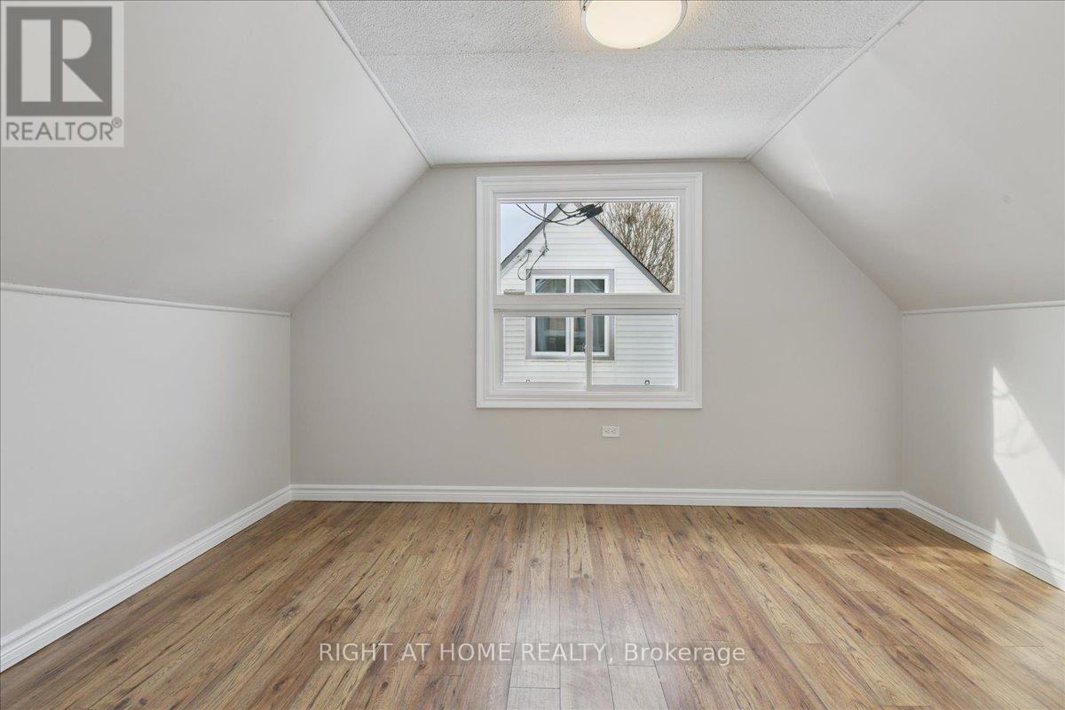 7 Eastern Avenue, Brampton, Ontario  L6W 1X5 - Photo 25 - W12798258