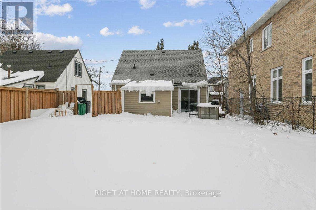 7 Eastern Avenue, Brampton, Ontario  L6W 1X5 - Photo 34 - W12798258