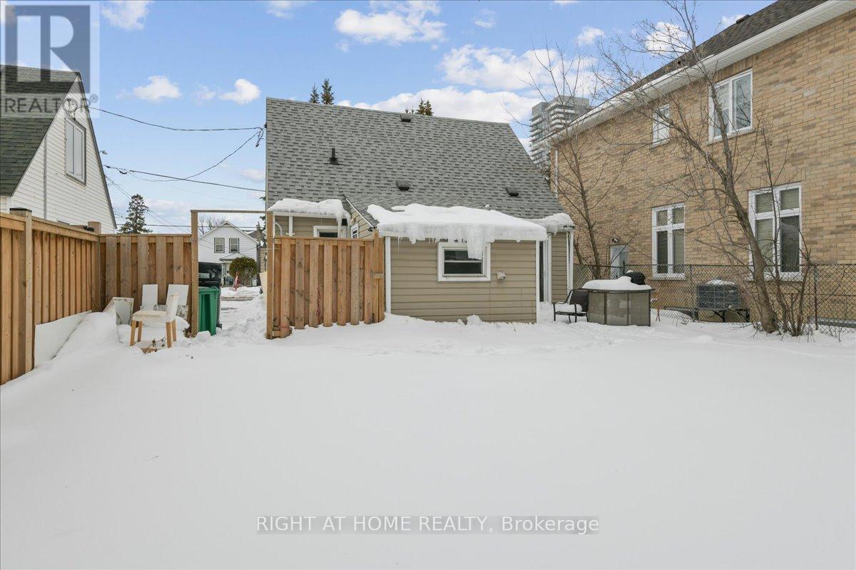 7 Eastern Avenue, Brampton, Ontario  L6W 1X5 - Photo 35 - W12798258