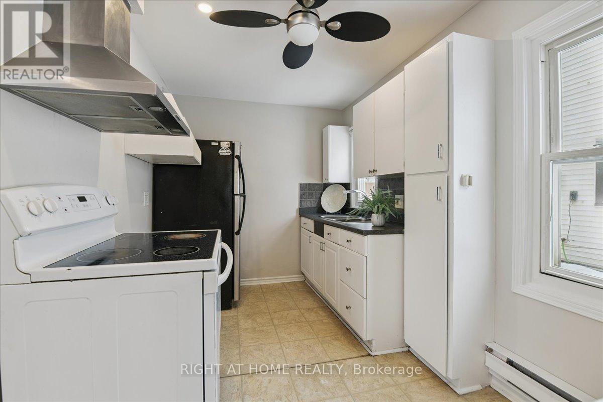 7 Eastern Avenue, Brampton, Ontario  L6W 1X5 - Photo 9 - W12798258