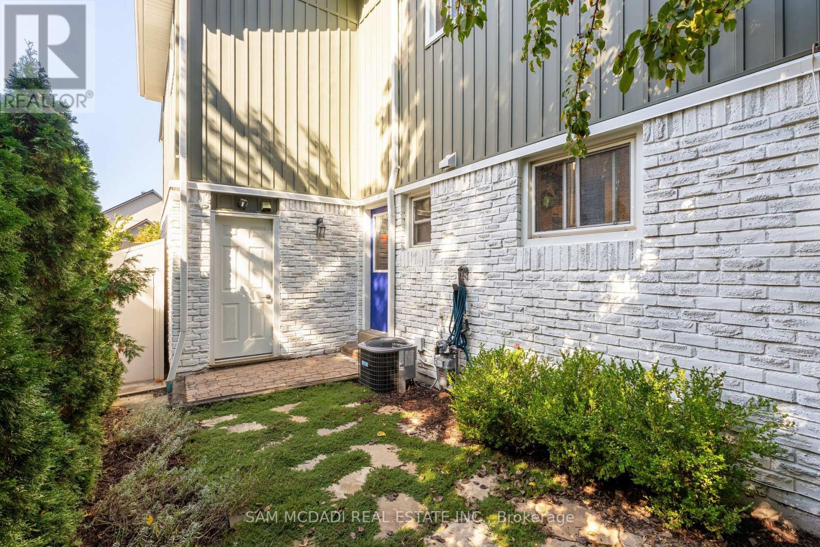 7 Pierpont Place, Mississauga, Ontario  L5N 5V1 - Photo 34 - W12798286