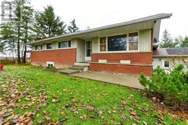 220 Burnhamthorpe Road E, Oakville, Ontario  L6H 7B5 - Photo 1 - W12798288