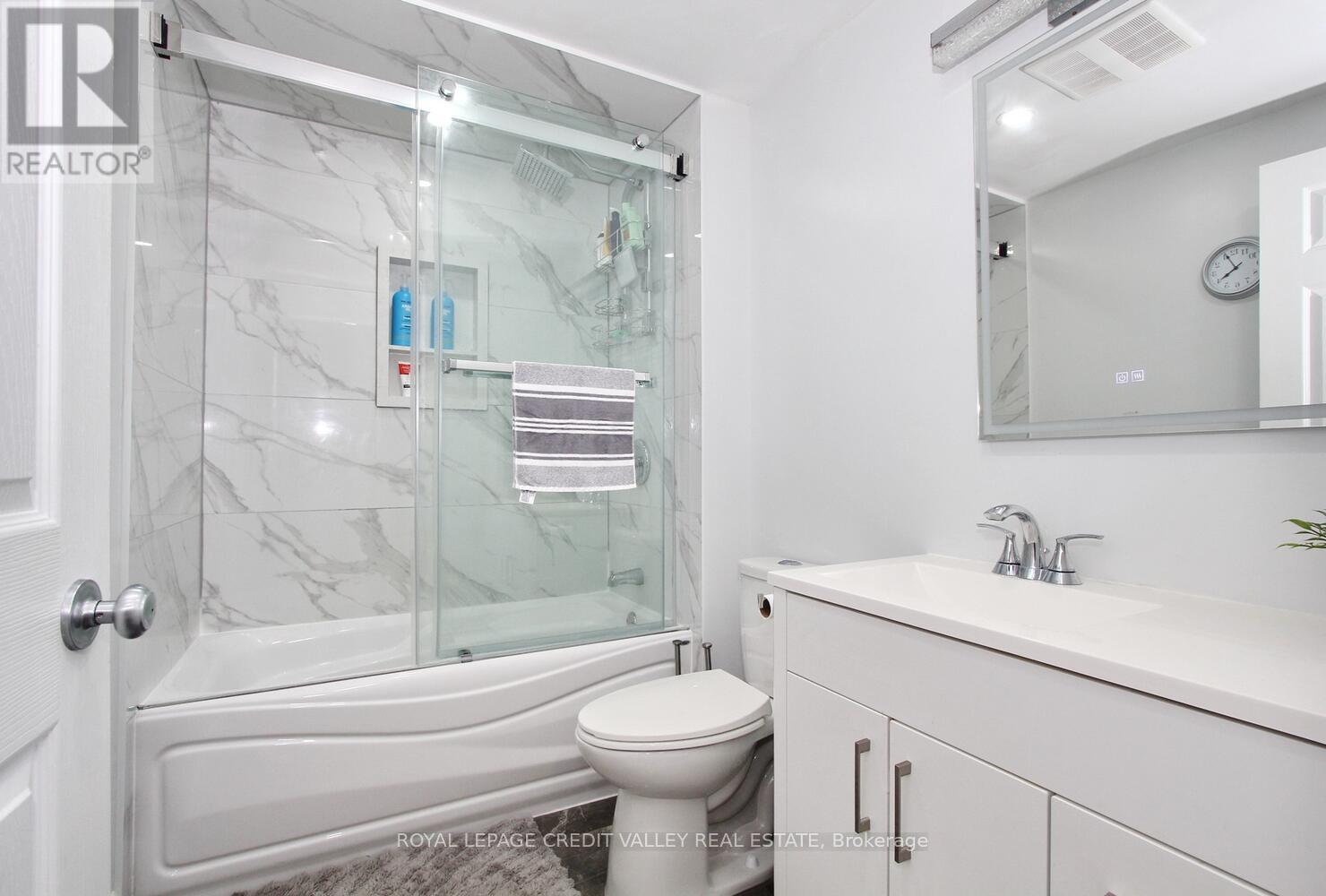 36 - 45 Hansen Road, Brampton, Ontario L6V 3C5 - Photo 28 - W12798340