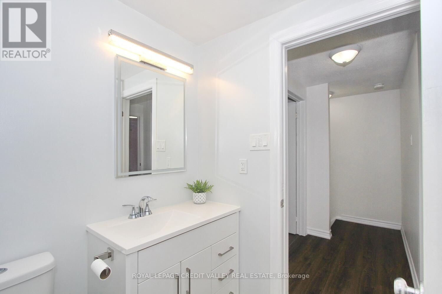 36 - 45 Hansen Road, Brampton, Ontario L6V 3C5 - Photo 29 - W12798340