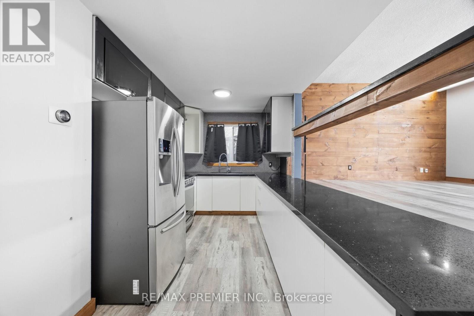 3783 Morning Star Drive, Mississauga, Ontario  L4T 1Y6 - Photo 14 - W12798352