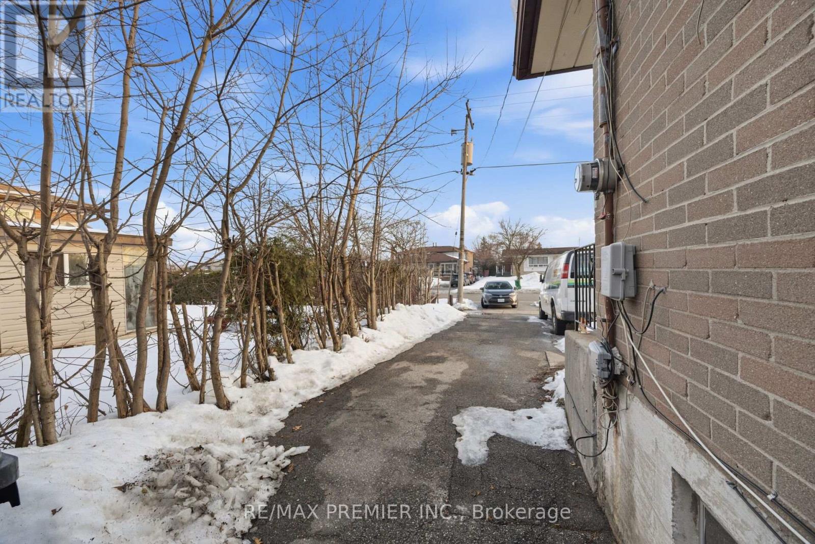 3783 Morning Star Drive, Mississauga, Ontario  L4T 1Y6 - Photo 45 - W12798352