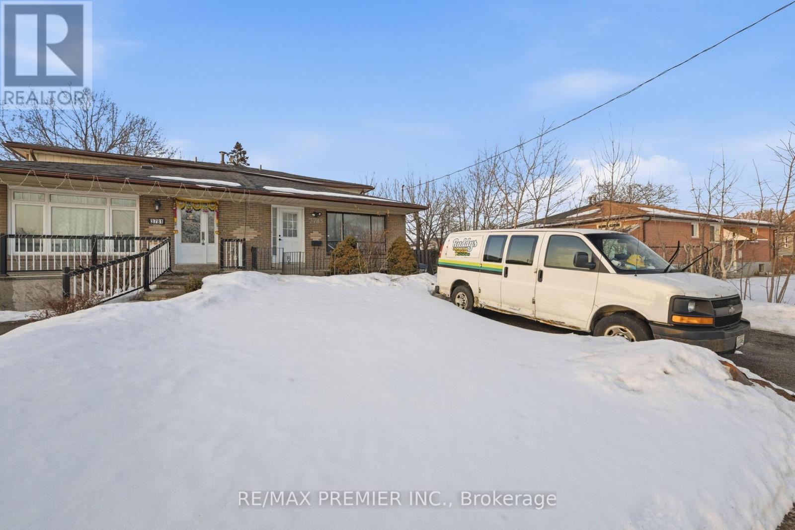 3783 Morning Star Drive, Mississauga, Ontario  L4T 1Y6 - Photo 6 - W12798352