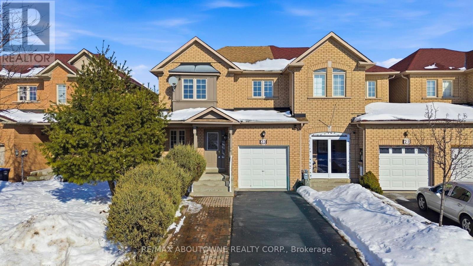 23 Arabia Gate, Brampton, Ontario  L6R 2N9 - Photo 1 - W12798394