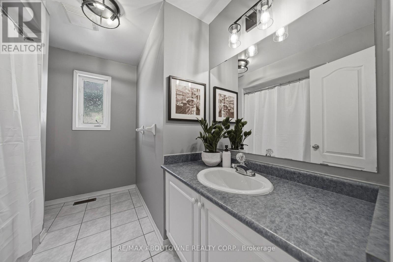 23 Arabia Gate, Brampton, Ontario  L6R 2N9 - Photo 27 - W12798394