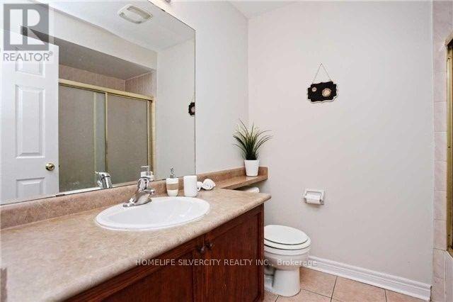 Upper - 26 Slessor Lane, Brampton, Ontario  L6P 1L8 - Photo 13 - W12798404