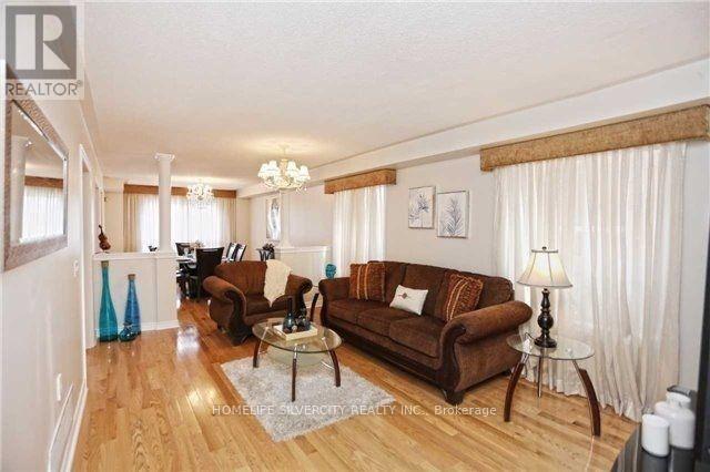 Upper - 26 Slessor Lane, Brampton, Ontario  L6P 1L8 - Photo 3 - W12798404