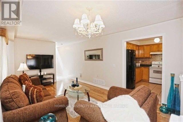 Upper - 26 Slessor Lane, Brampton, Ontario  L6P 1L8 - Photo 4 - W12798404