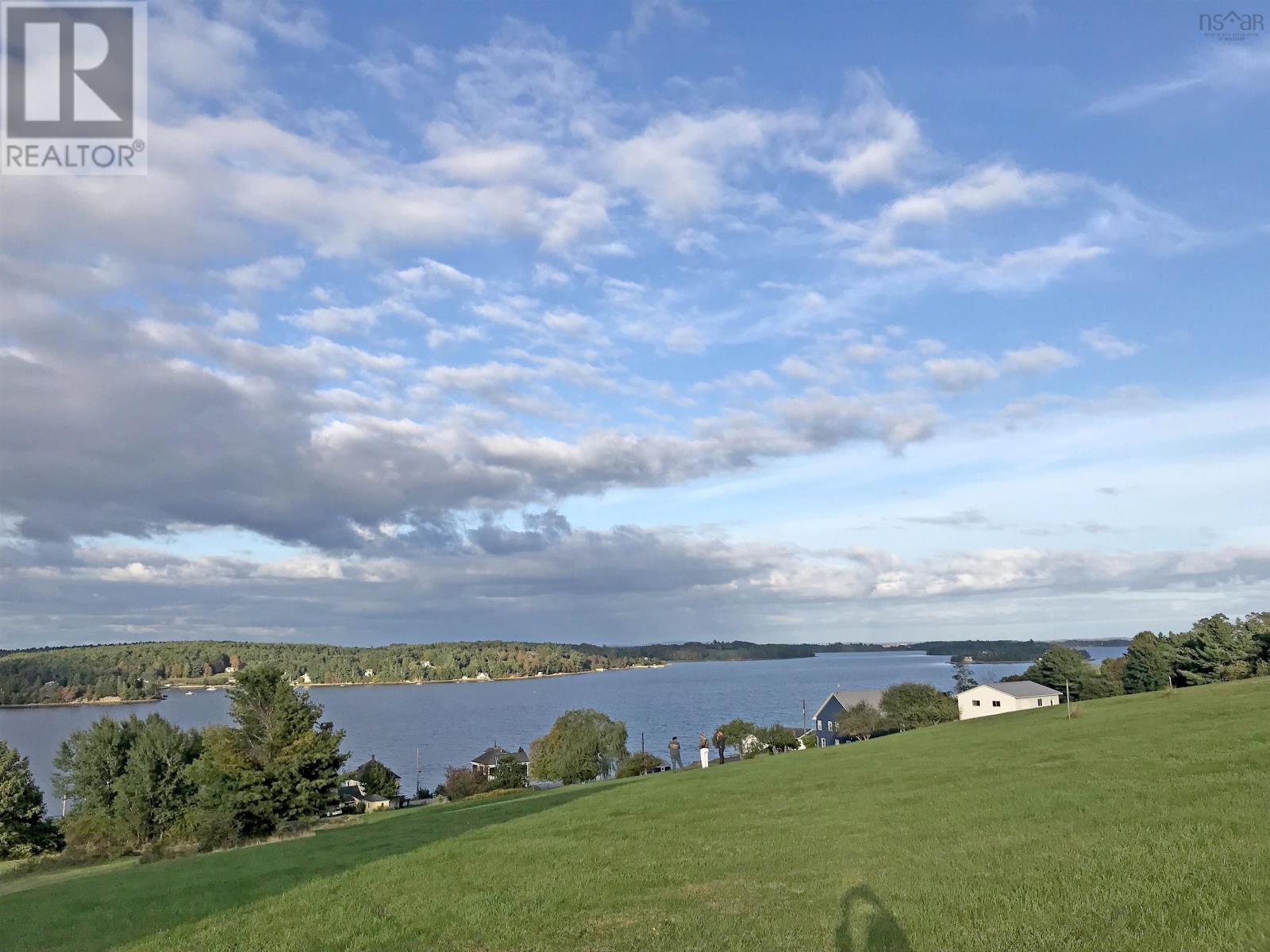 9114 3 Highway, 997 Main St Mahone Bay, Maders Cove, Nova Scotia  B0J 2E0 - Photo 9 - 202503367