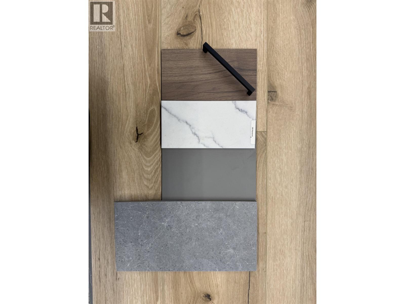 172 Wakita Street, Kitimat, British Columbia  V8C 0B7 - Photo 2 - R3089172