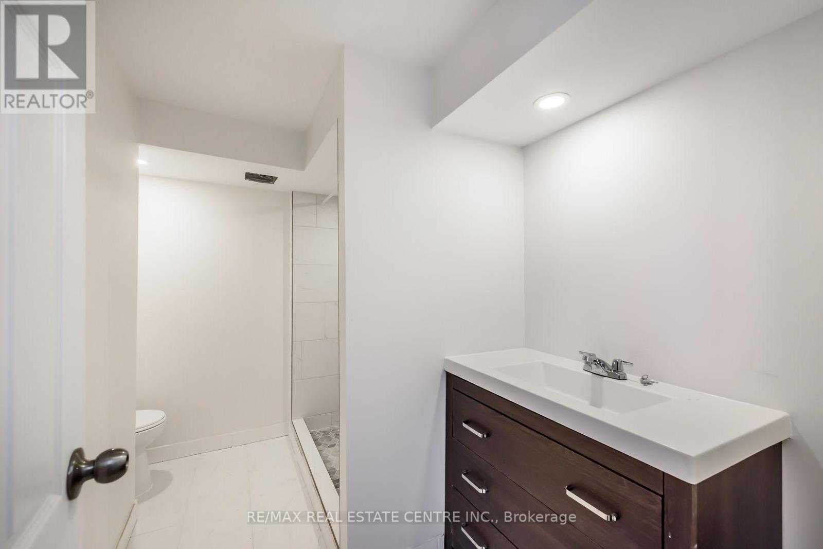 Bsmnt - 191 Sherman Avenue S, Hamilton, Ontario  L8M 2R2 - Photo 15 - X12798146