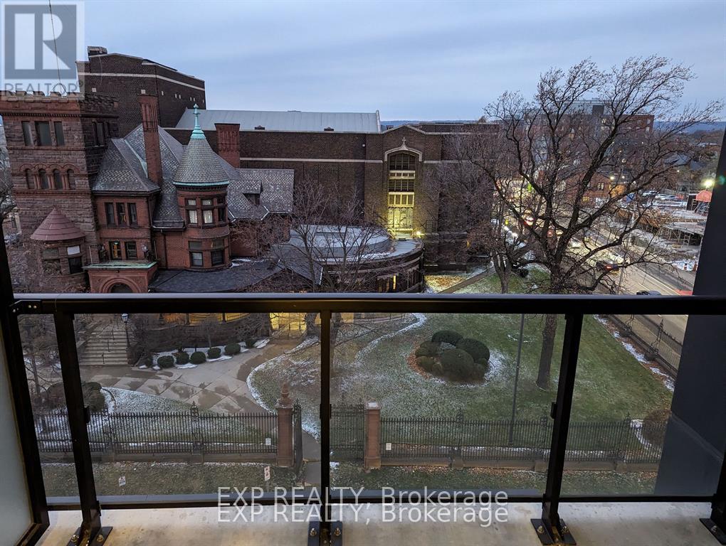 604 - 15 Queent Street S, Hamilton, Ontario  L8P 0C6 - Photo 1 - X12798306