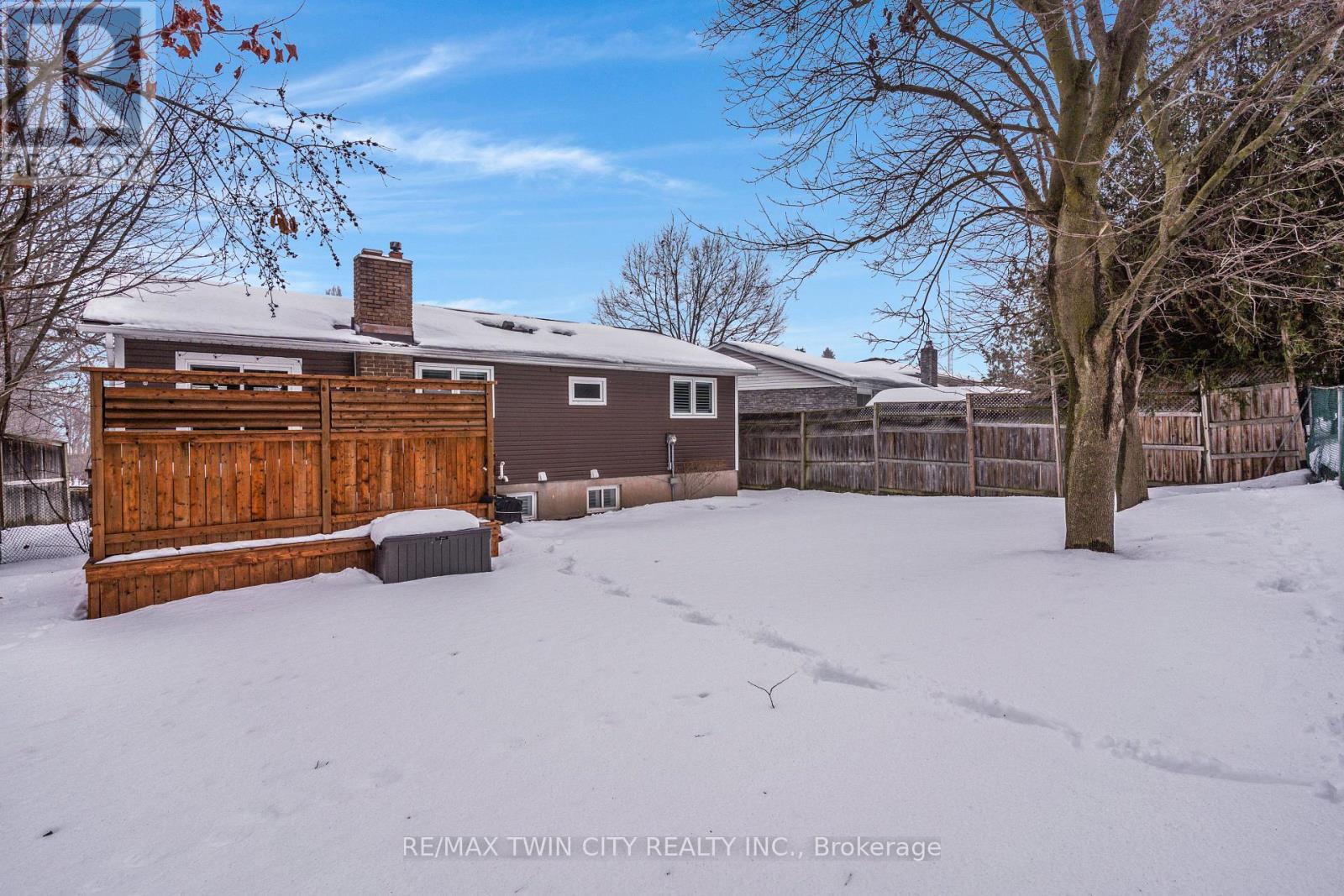 31 Dayman Court, Waterloo, Ontario  N2M 3A1 - Photo 42 - X12798328