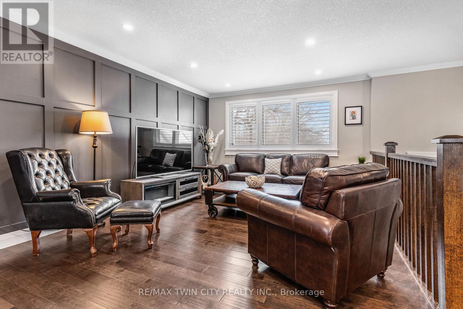 31 Dayman Court, Waterloo, Ontario  N2M 3A1 - Photo 7 - X12798328