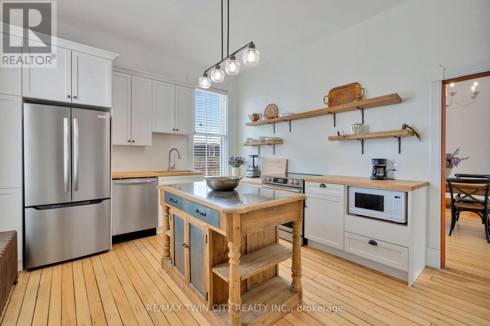 4 Sherman Street, Chatham-Kent, Ontario  N0P 2K0 - Photo 12 - X12798354