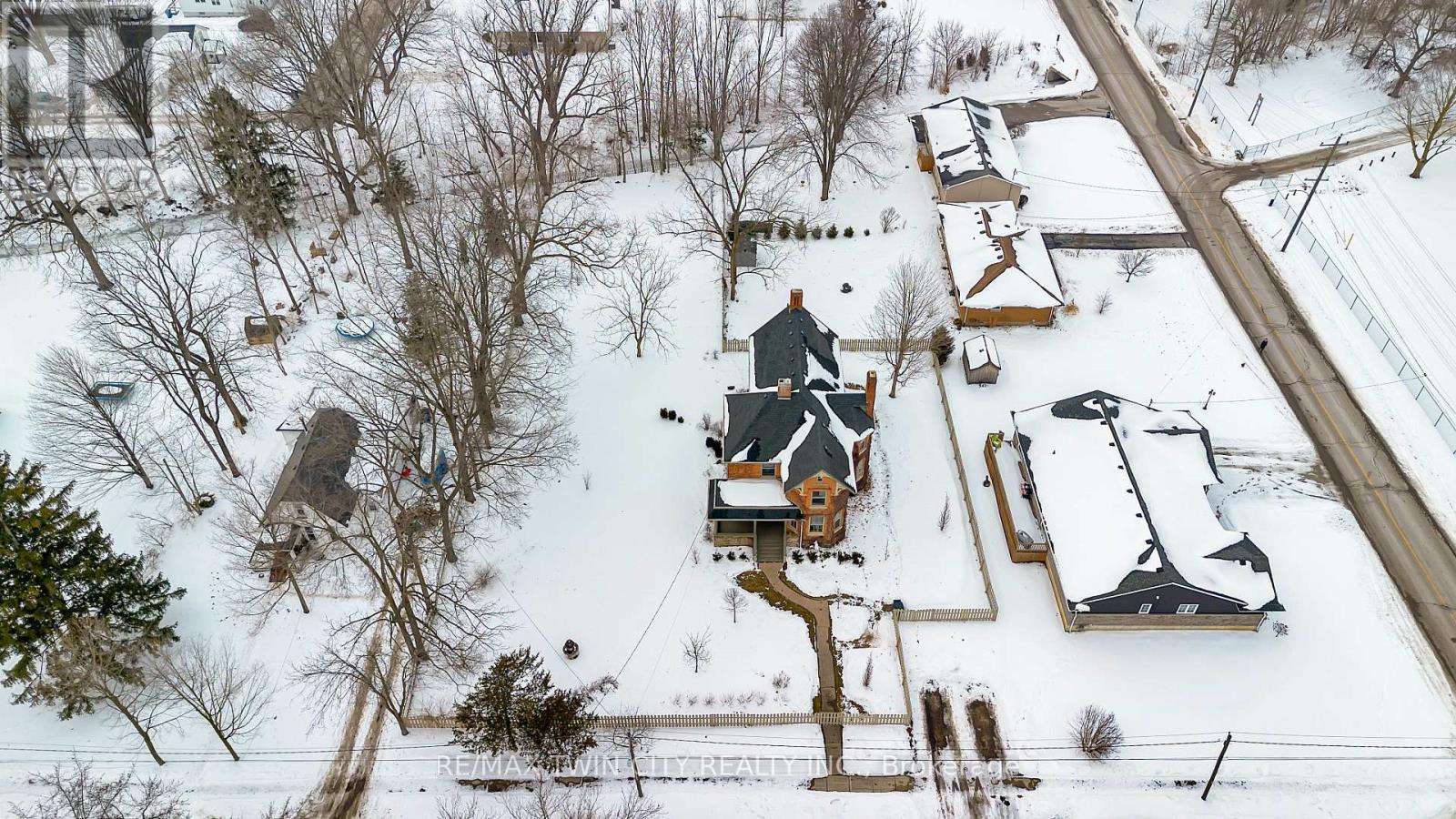 4 Sherman Street, Chatham-Kent, Ontario  N0P 2K0 - Photo 39 - X12798354