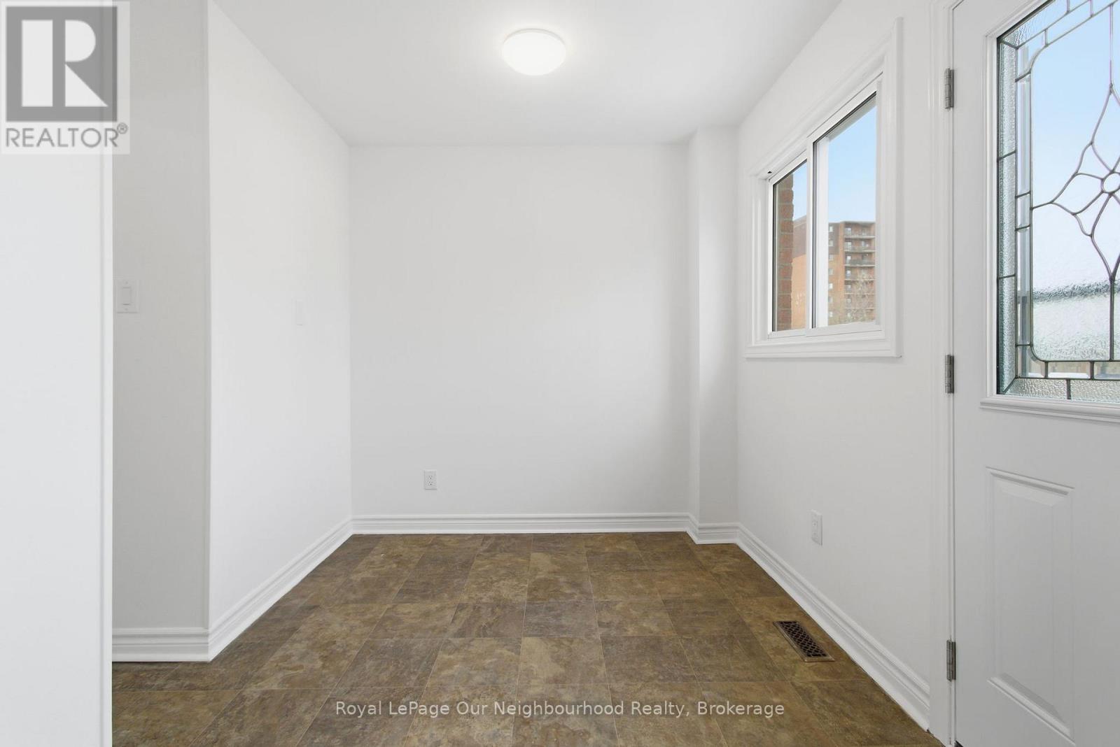 Photo 12 of 44 for 70 - 226 Highview Avenue W