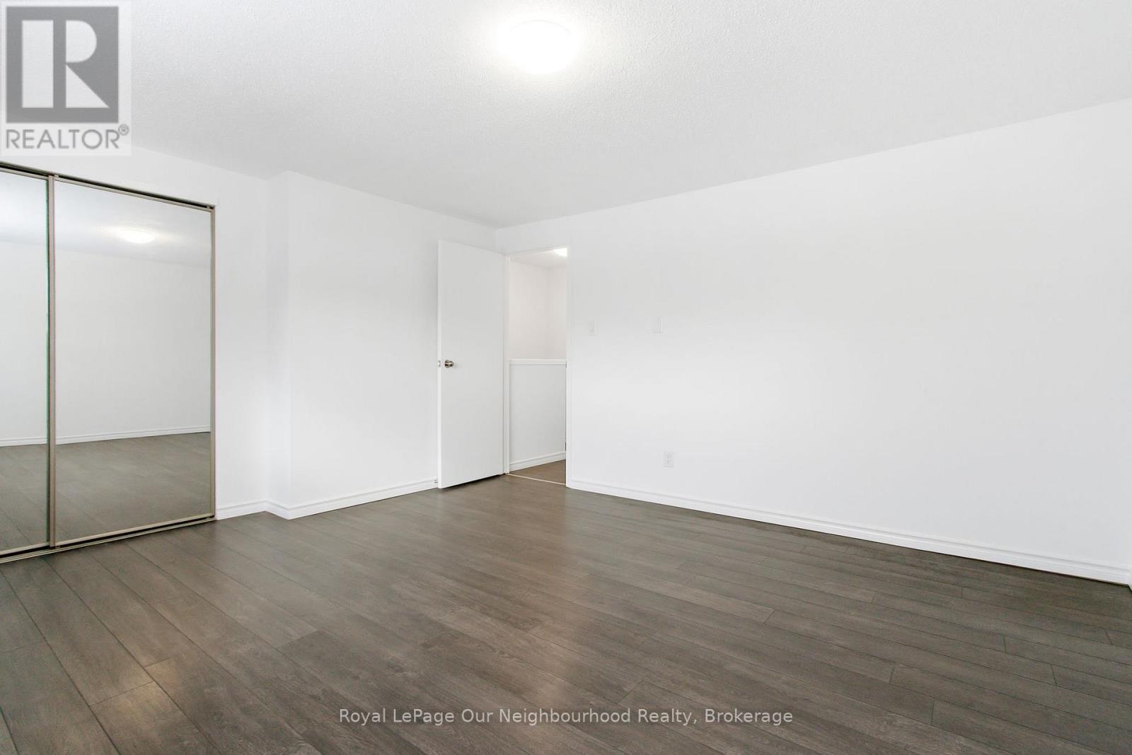 Photo 22 of 44 for 70 - 226 Highview Avenue W