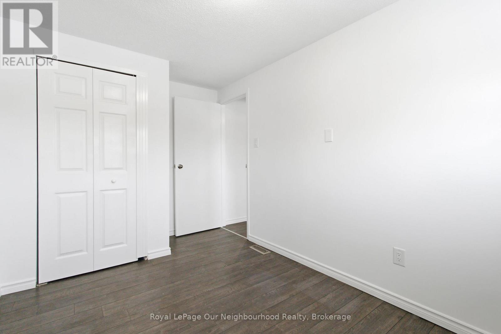 Photo 25 of 44 for 70 - 226 Highview Avenue W