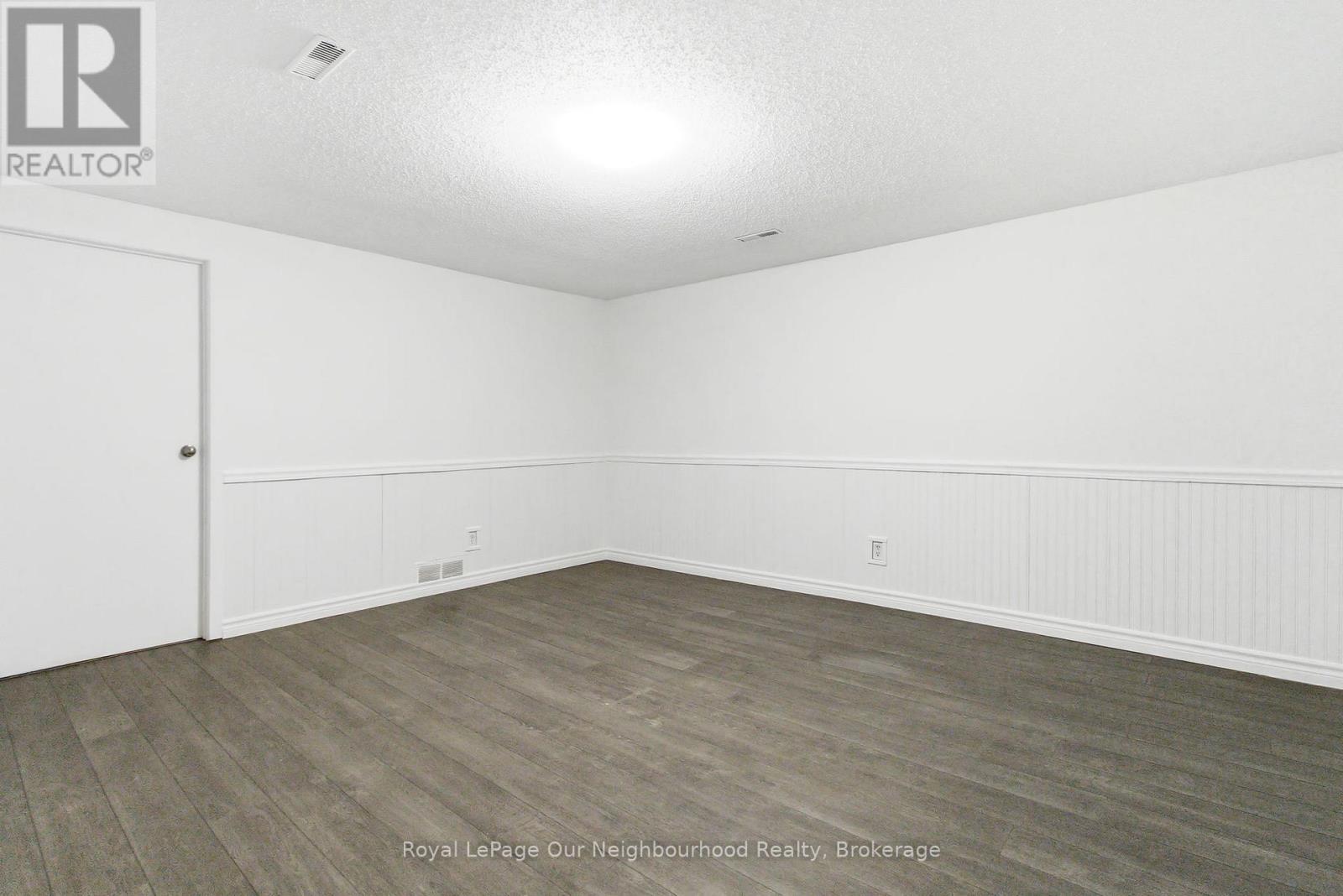 Photo 29 of 44 for 70 - 226 Highview Avenue W