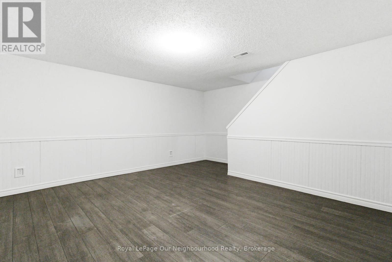 Photo 30 of 44 for 70 - 226 Highview Avenue W