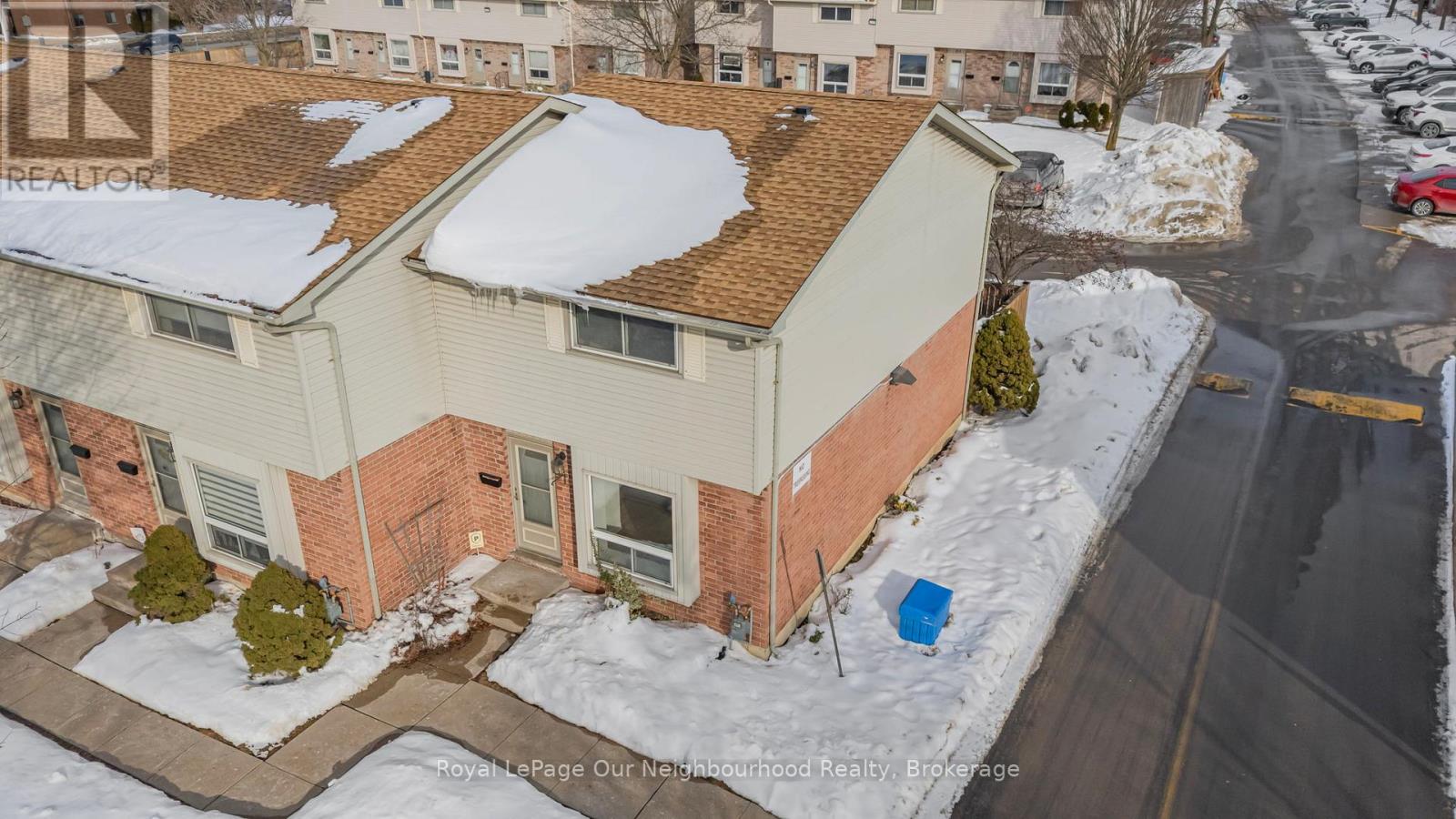 Photo 33 of 44 for 70 - 226 Highview Avenue W