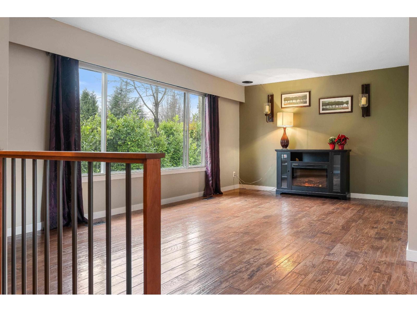 31949 Silverdale Avenue, Mission, British Columbia  V2V 2L2 - Photo 5 - R3086437