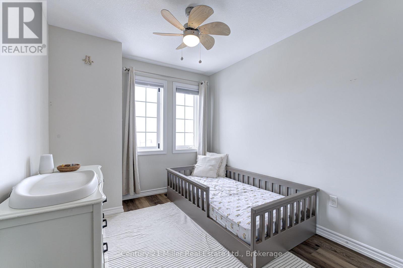 24 Hugill Way, Hamilton, Ontario  L8B 0A2 - Photo 17 - X12798444