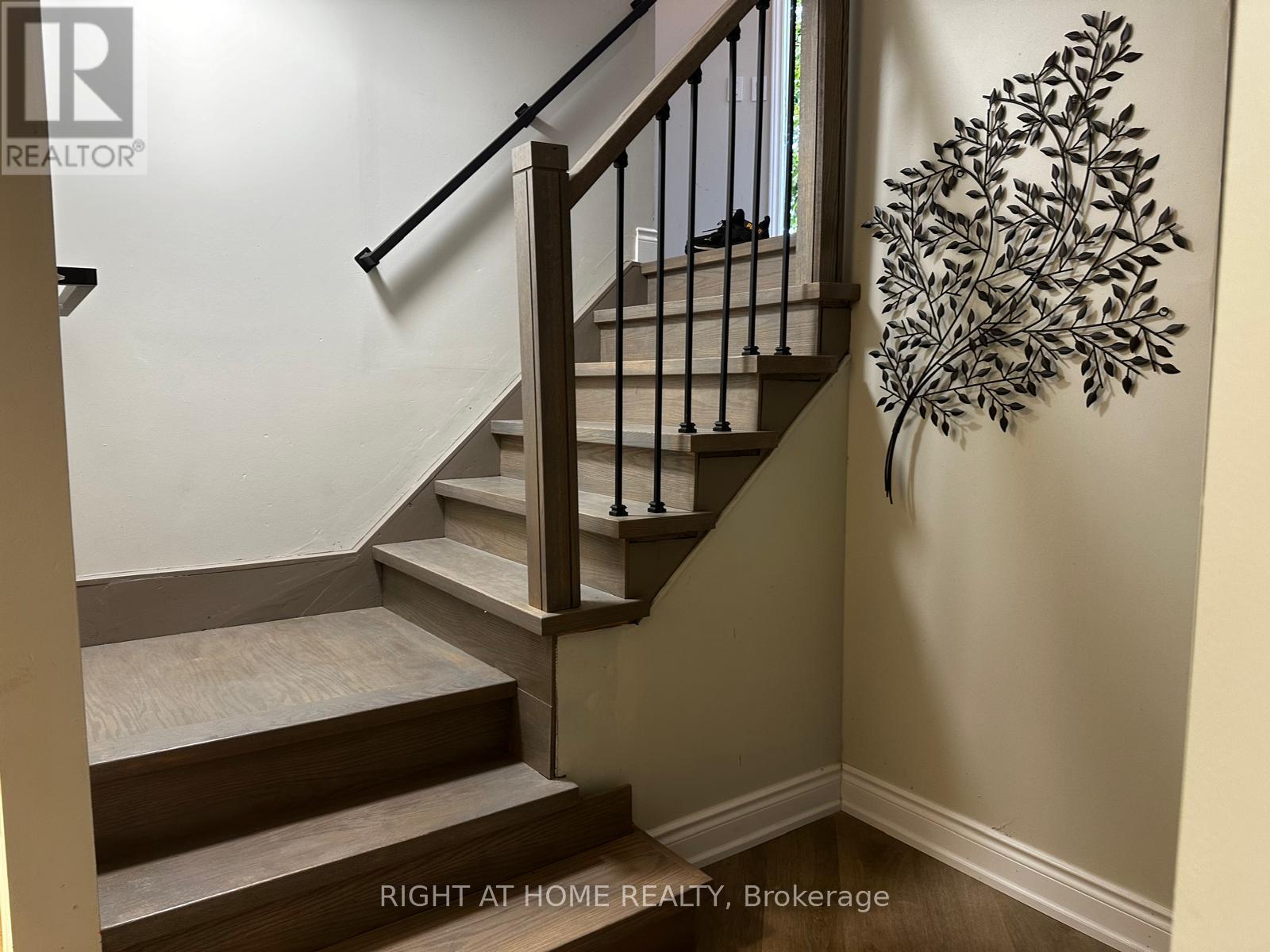 741 Innisfil Beach Road, Innisfil, Ontario  L9S 4E4 - Photo 23 - N12798084