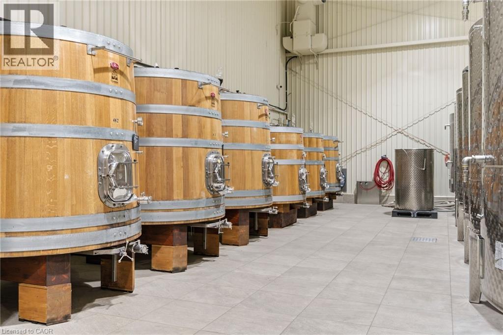 823 Line 6 Road, Niagara-On-The-Lake, Ontario  L0S 1J0 - Photo 23 - 40805904