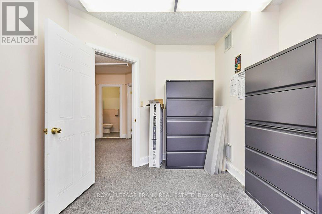 215 Simcoe Street N, Oshawa (O'neill), Ontario  L1G 4T1 - Photo 21 - E12798502