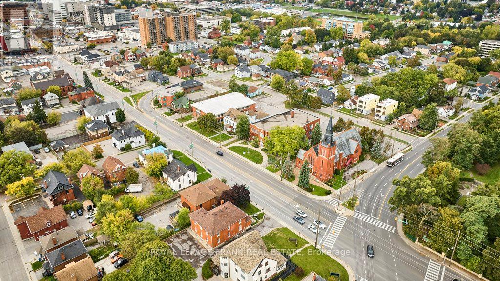 215 Simcoe Street N, Oshawa (O'neill), Ontario  L1G 4T1 - Photo 33 - E12798502