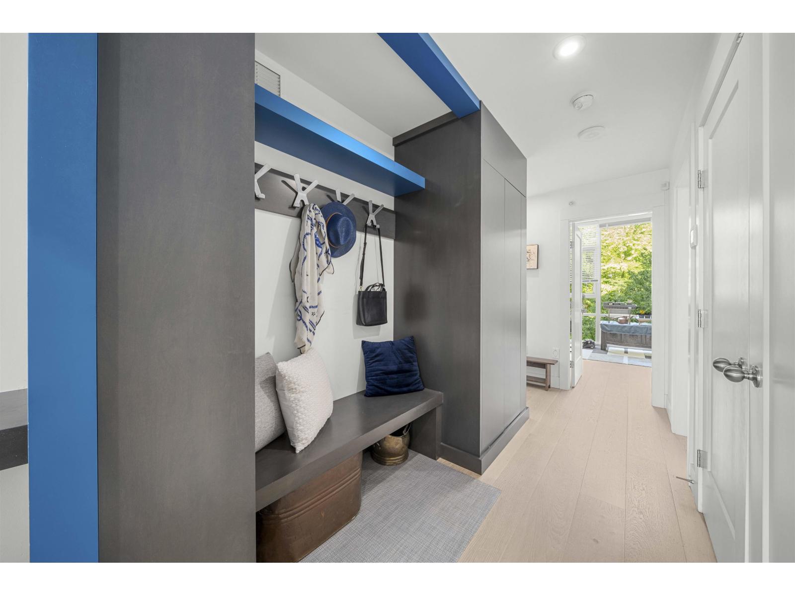 301 15445 Vine Avenue, Surrey, British Columbia V4B 2T3 - Photo 11 - R3077496