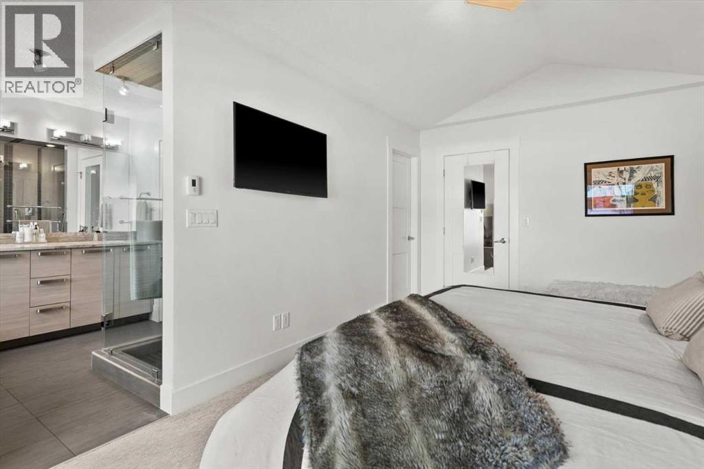 3018 30 Street Sw, Calgary, Alberta  T3E 2M6 - Photo 23 - A2281634