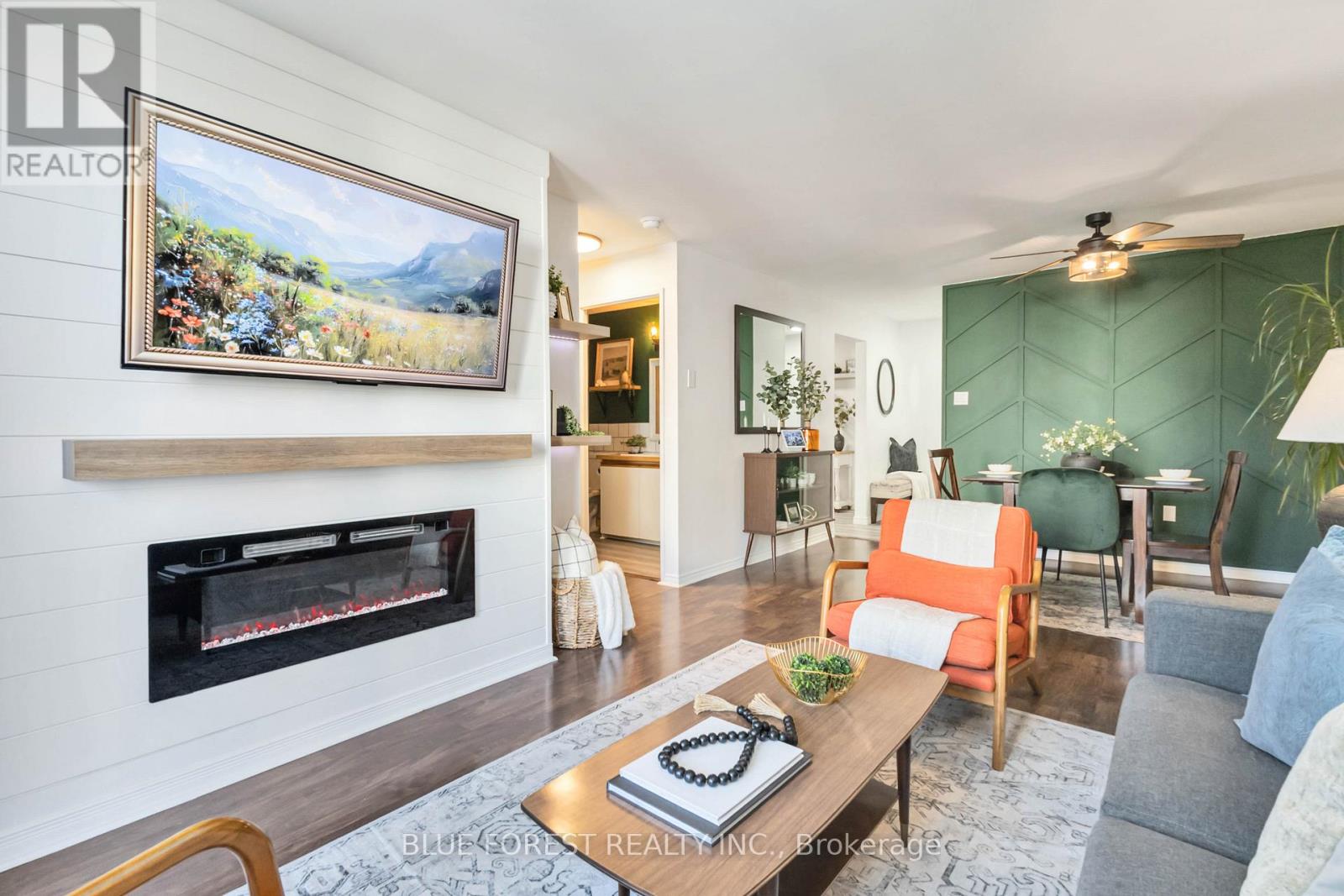 503 - 75 Huxley Street