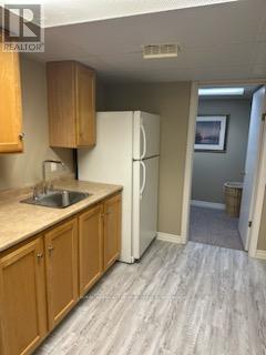 Lower - 6 Northwood Place, St. Thomas, Ontario  N5P 2J4 - Photo 5 - X12798490