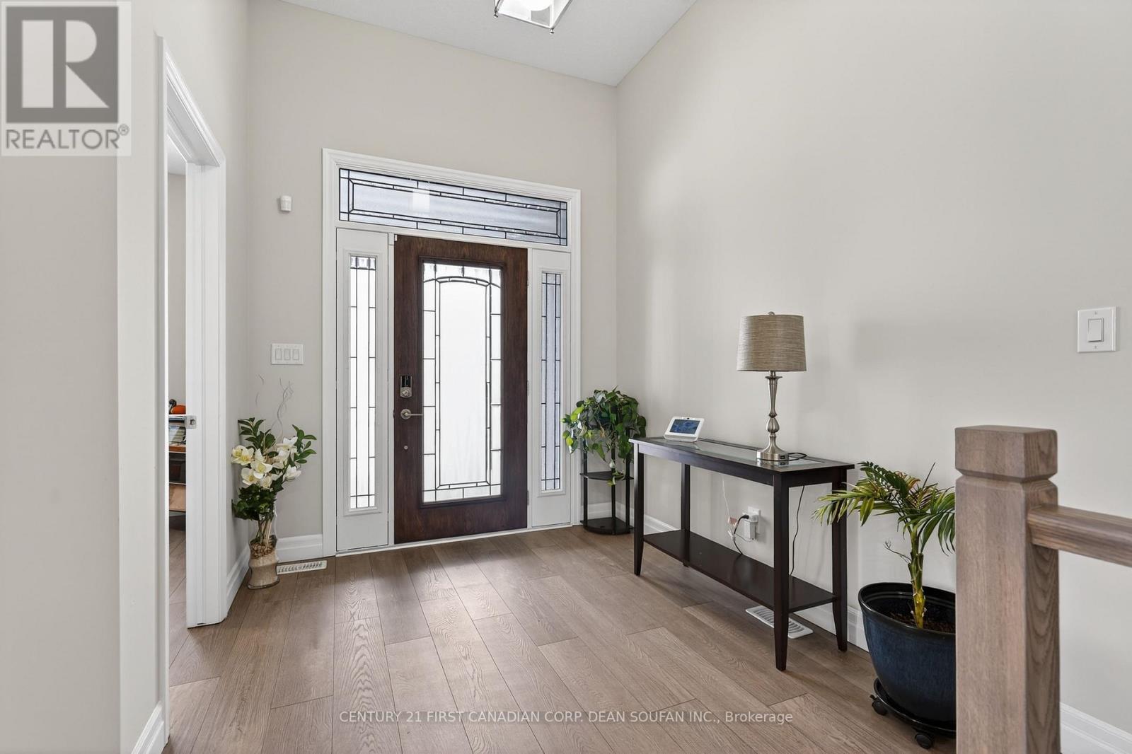 44 Muirfield Drive, St. Thomas, Ontario  N5R 0R9 - Photo 6 - X12798492