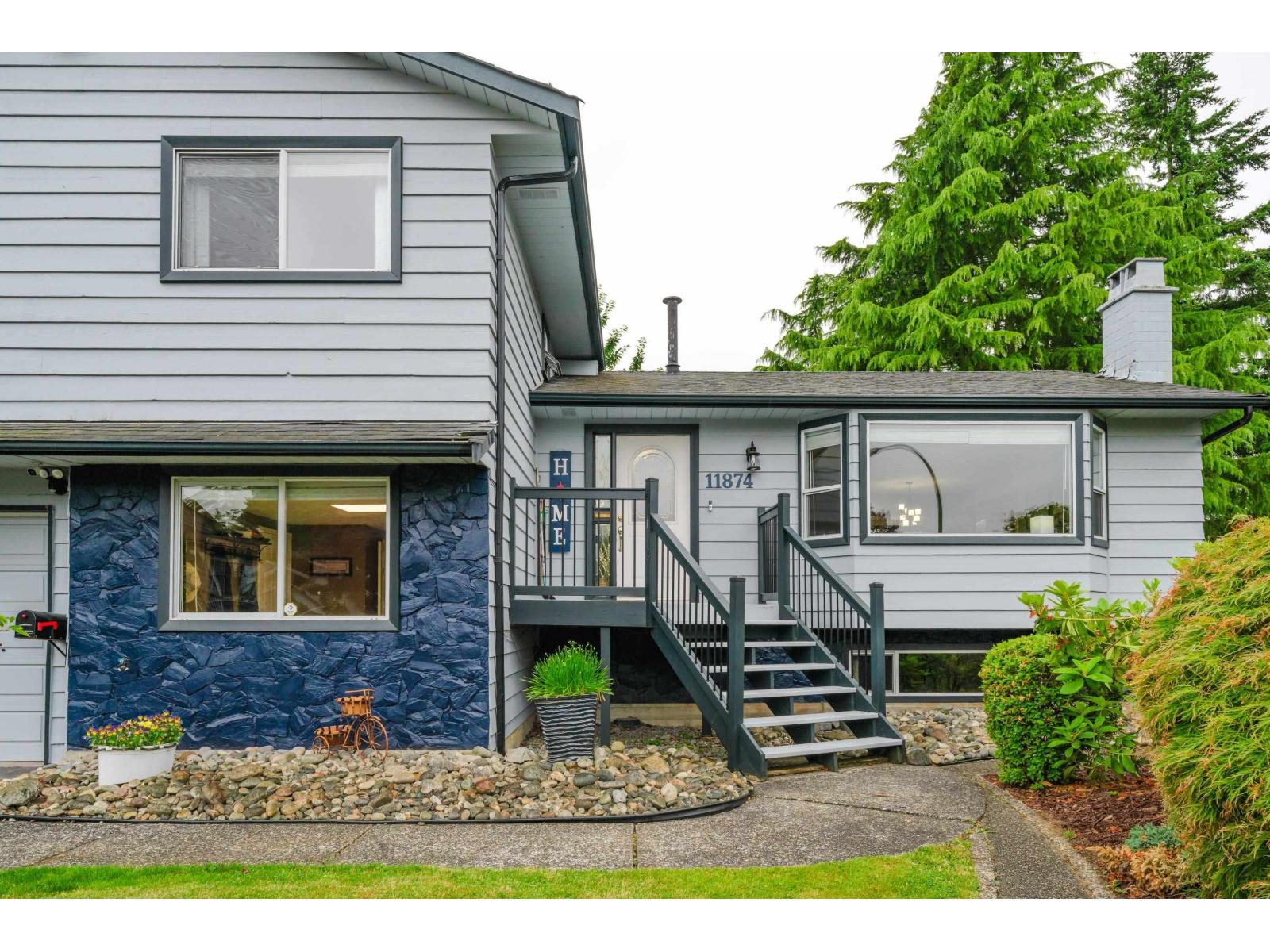 11874 90a Avenue, Delta, British Columbia  V4C 3J3 - Photo 2 - R3090987