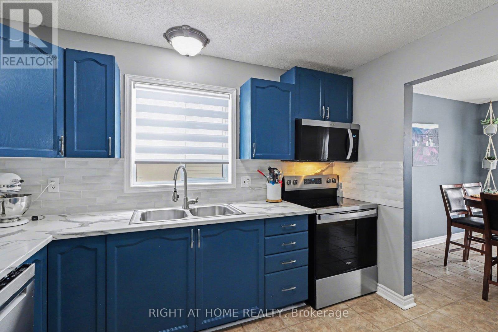 1050 Trillium Place, Clarence-Rockland, Ontario K4K 1T1 - Photo 14 - X12798426