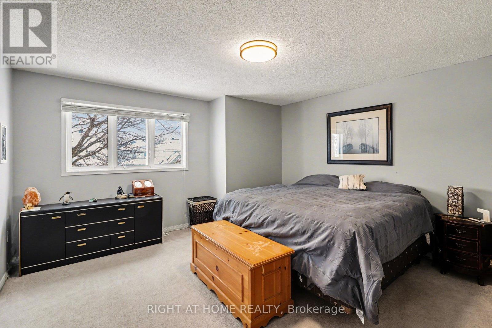 1050 Trillium Place, Clarence-Rockland, Ontario K4K 1T1 - Photo 17 - X12798426