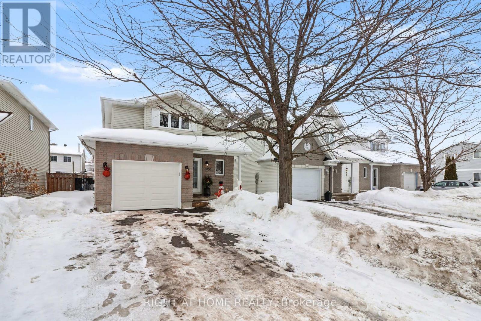 1050 Trillium Place, Clarence-Rockland, Ontario K4K 1T1 - Photo 2 - X12798426