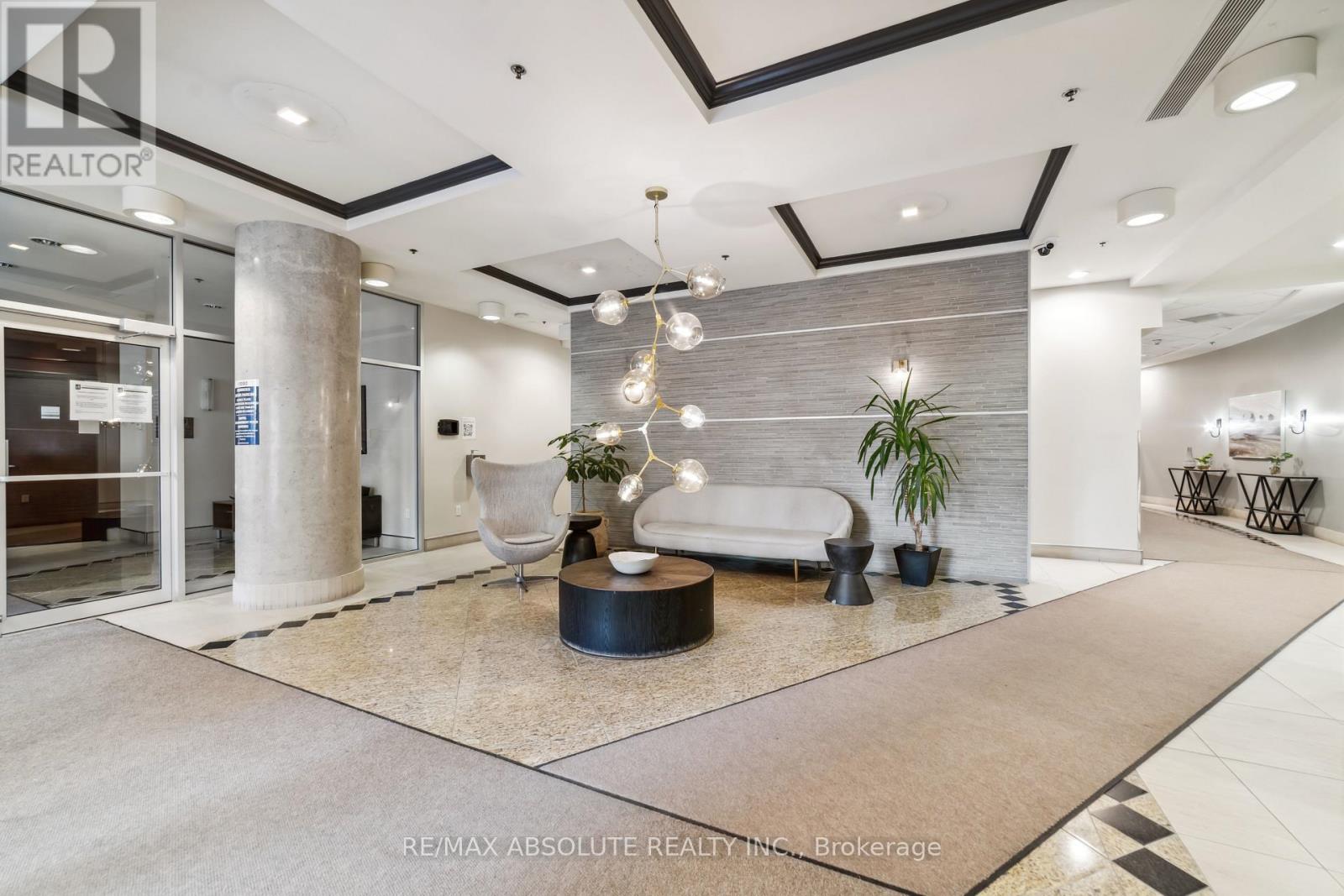 1209 - 90 Landry Street, Ottawa, Ontario  K1L 0A9 - Photo 2 - X12798470