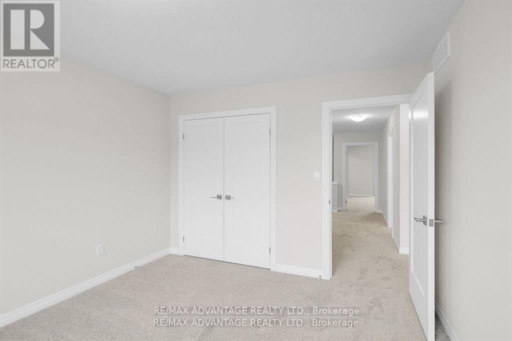 107 Cortland Terrace, St. Thomas, Ontario  N5R 0P8 - Photo 12 - X12707892