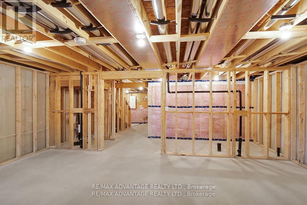 107 Cortland Terrace, St. Thomas, Ontario  N5R 0P8 - Photo 19 - X12707892