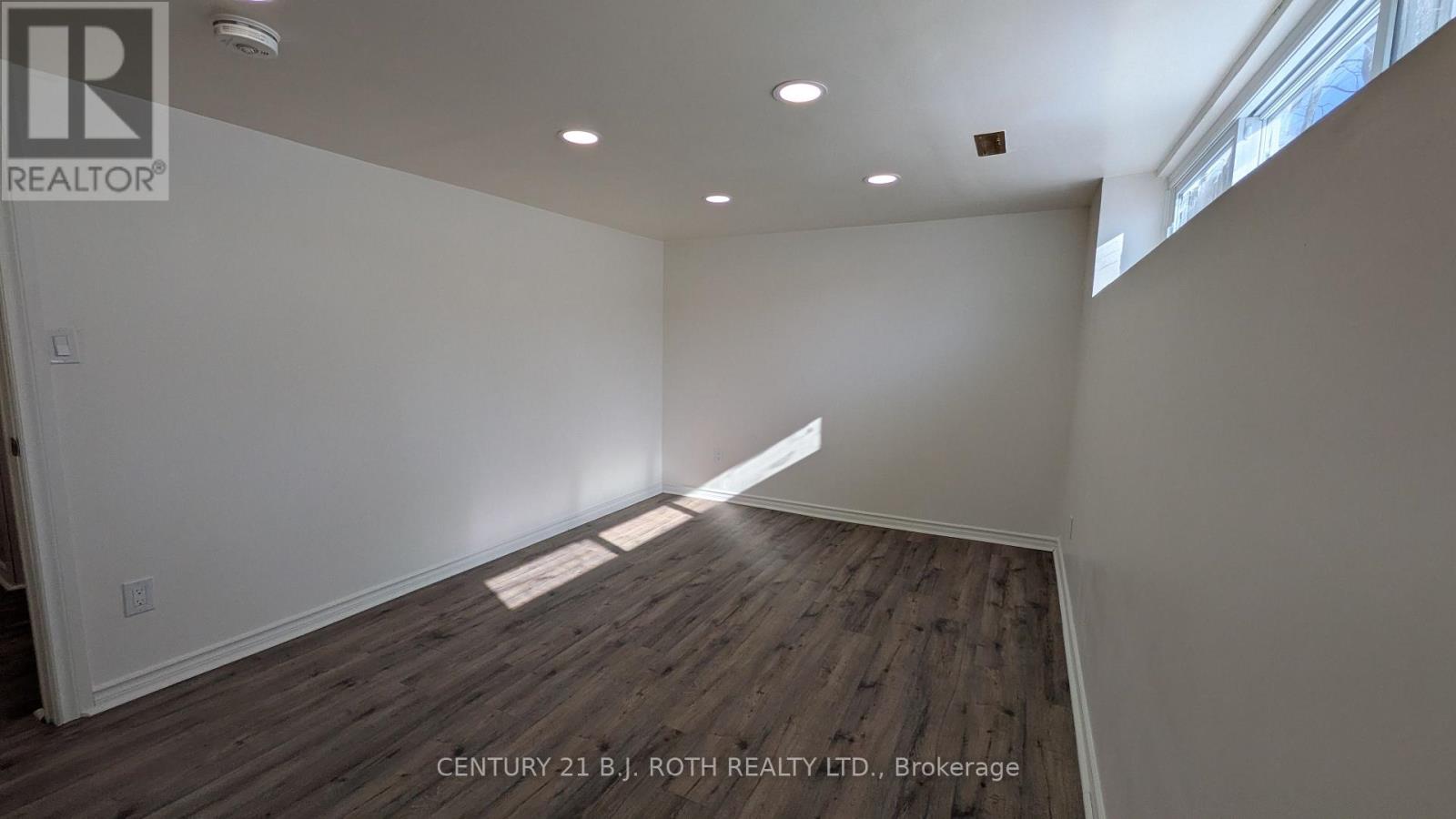 B - 20 Meadowland Avenue, Barrie, Ontario  L4N 2Y4 - Photo 21 - S12645326