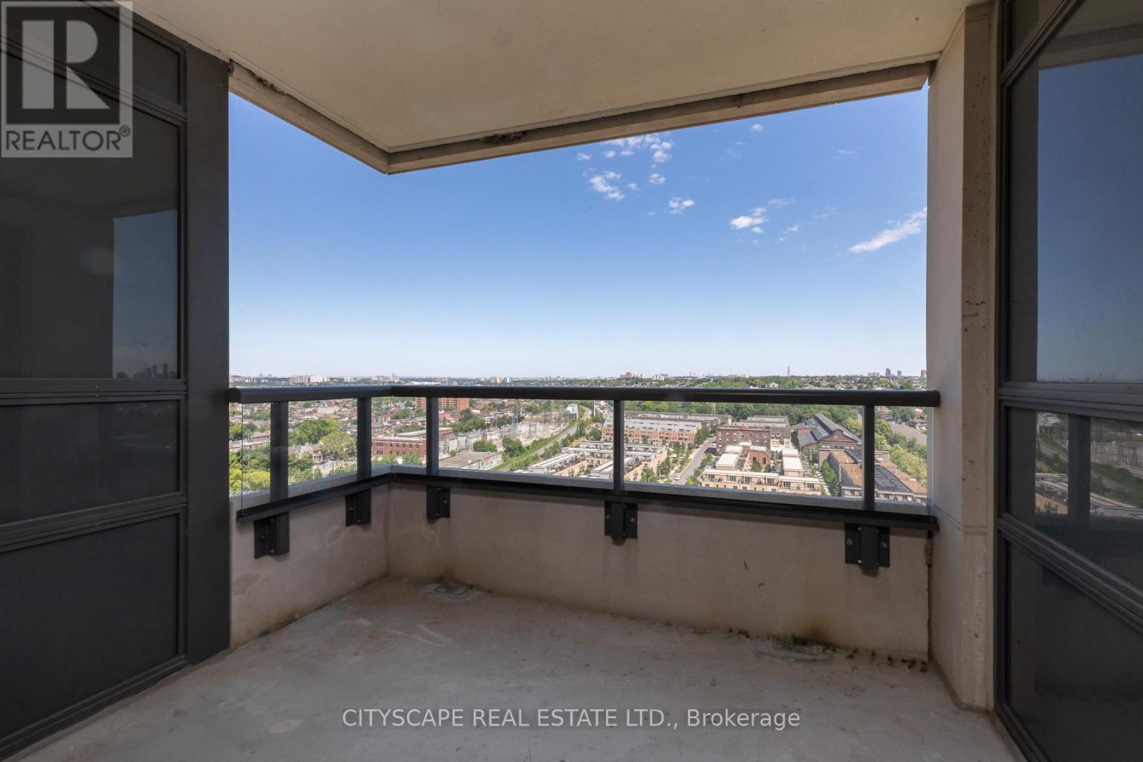 1910 - 1410 Dupont Street, Toronto, Ontario  M6H 2B1 - Photo 11 - W12798086